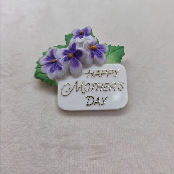 AG Jewelry - AG 'Happy Mother's Day' plastic Brooch